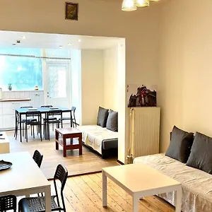 Vakantiehuis House Jane 4 Sleeping Rooms, Big Terrace., Antwerpen