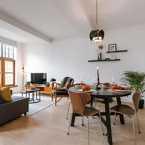 Appartement Huswell - Stunning At The Grand Market Of, Antwerpen